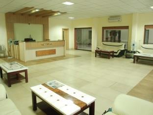 Hotel Indralok Junagadh Dış mekan fotoğraf